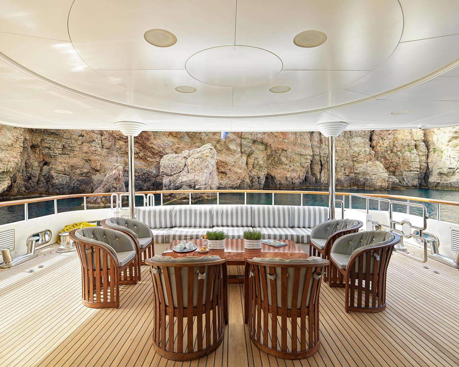 Alexandra Yacht Charter Exterior