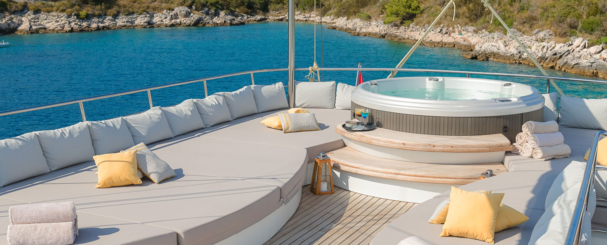 Lady Gita Yacht Charter