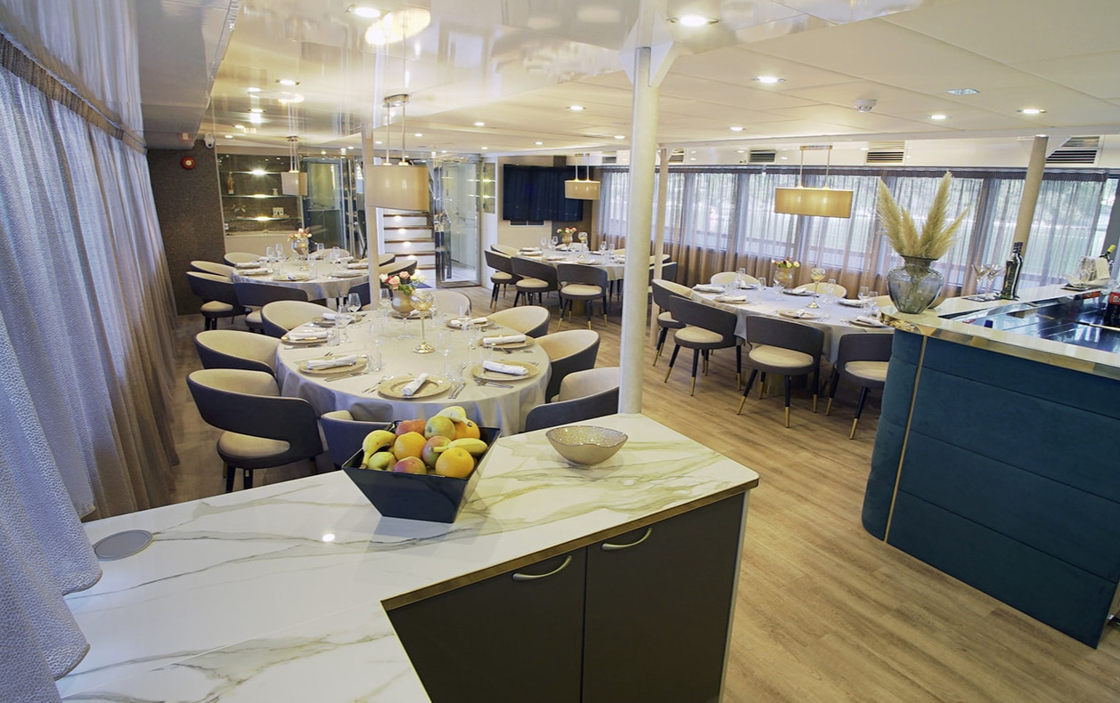 Ohana Yacht Charter Interior