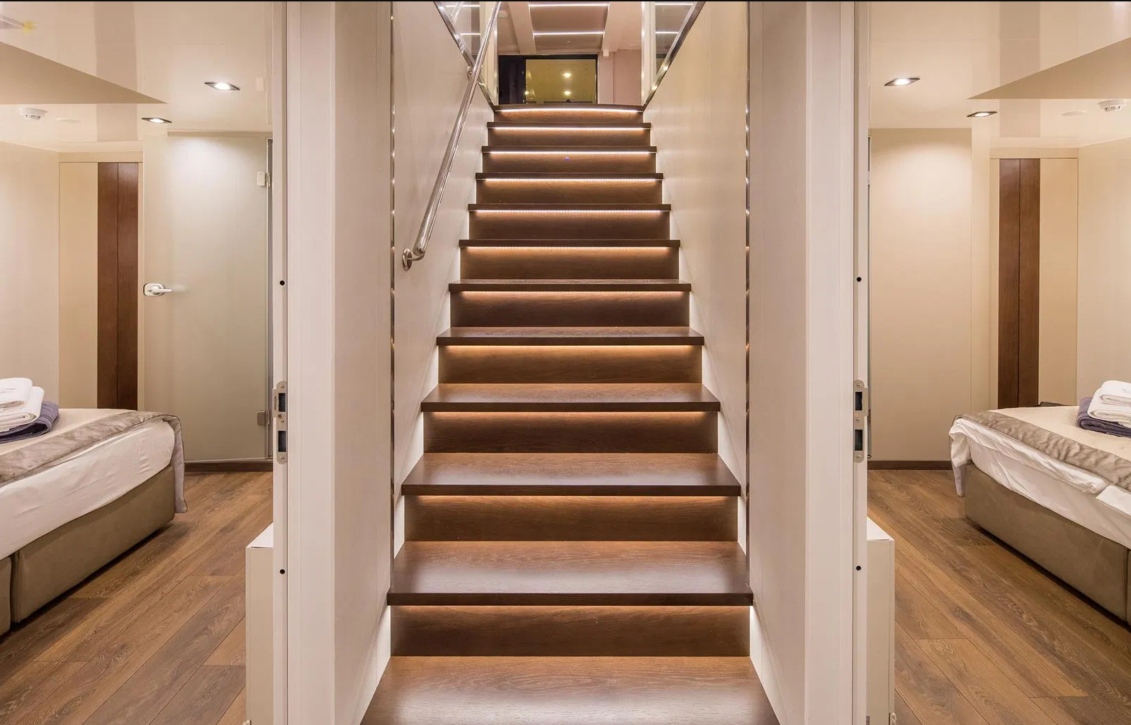 Rara Avis Yacht Charter Interior
