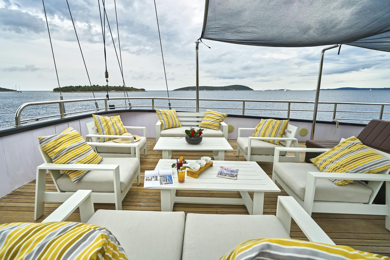 Rara Avis Yacht Charter Exterior