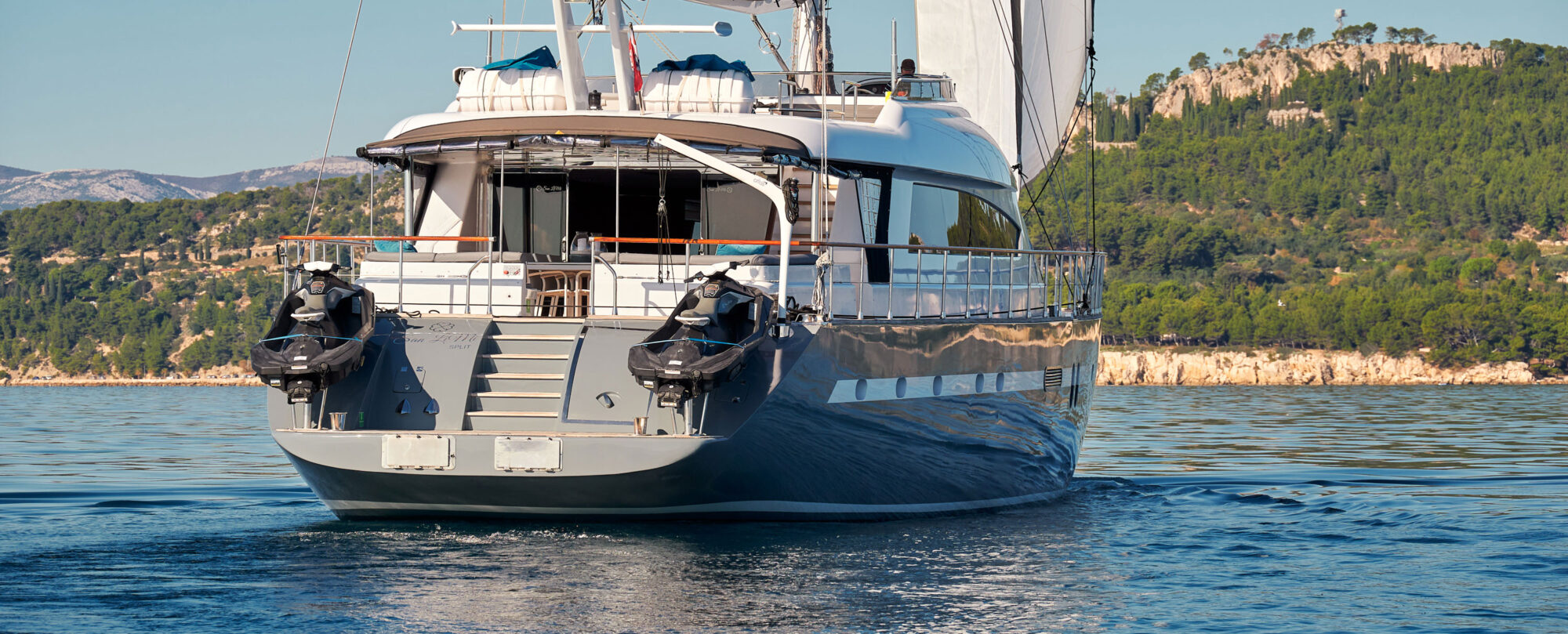 San Limi Yacht Charter