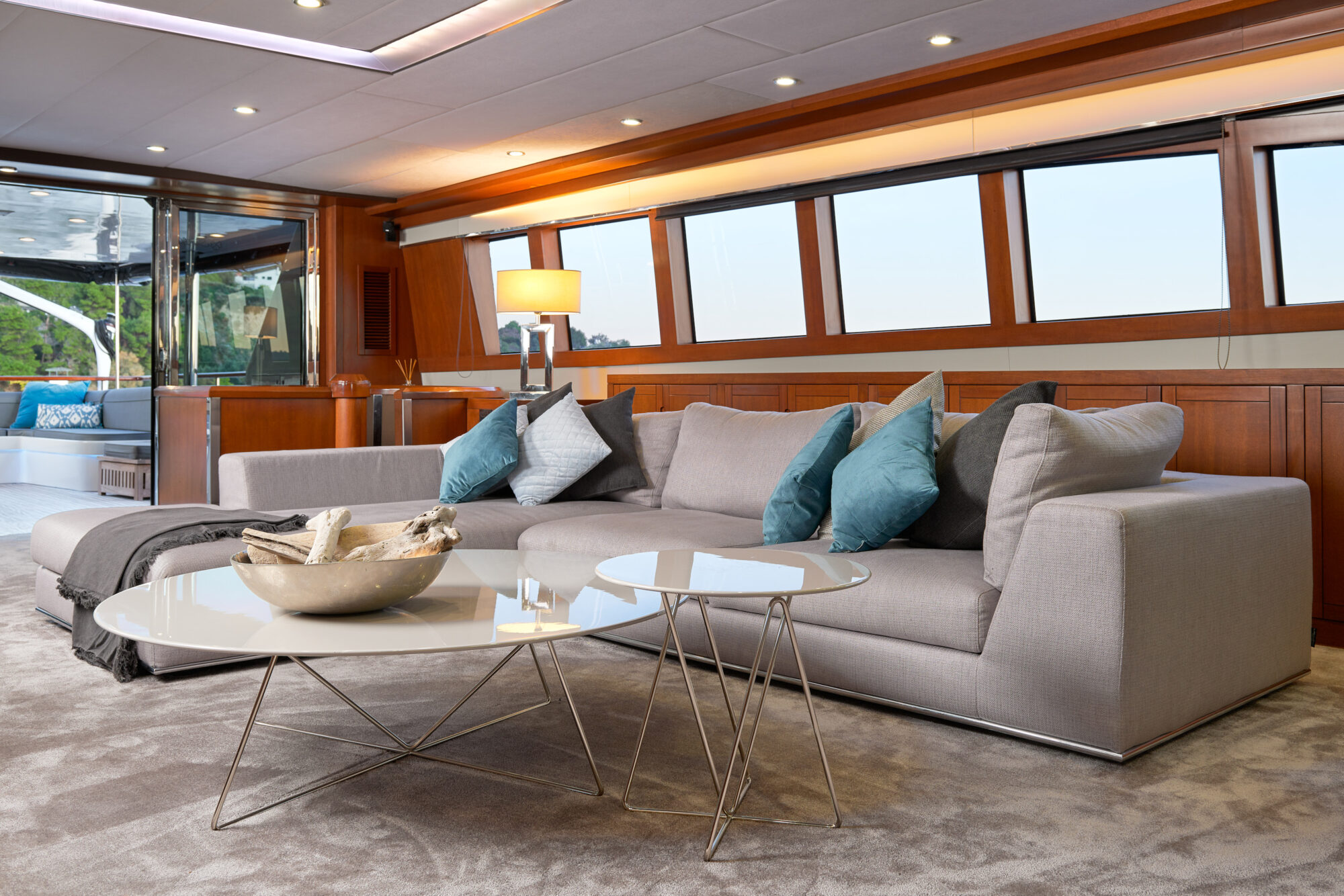 San Limi Yacht Charter Interior