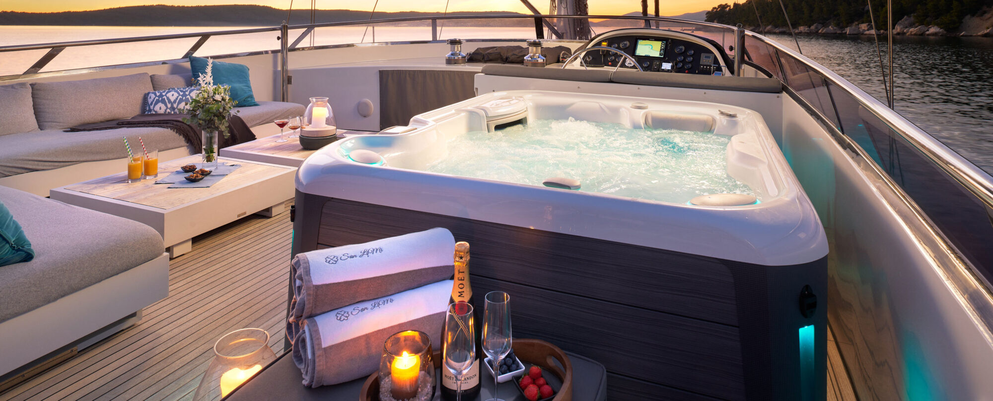 San Limi Yacht Charter