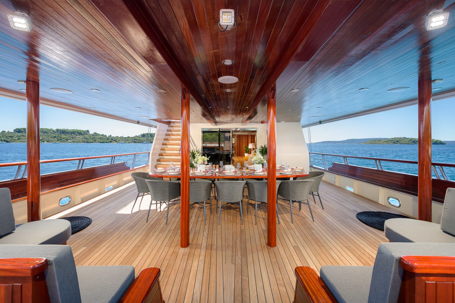 Son Mar Yacht Charter Exterior
