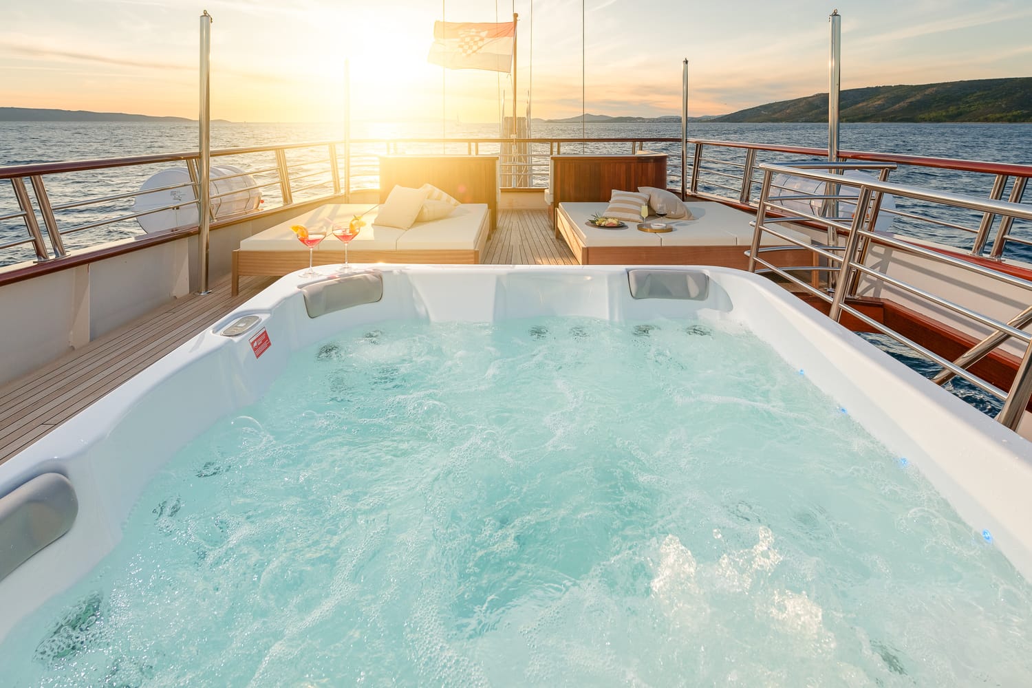 Son Mar Yacht Charter Exterior