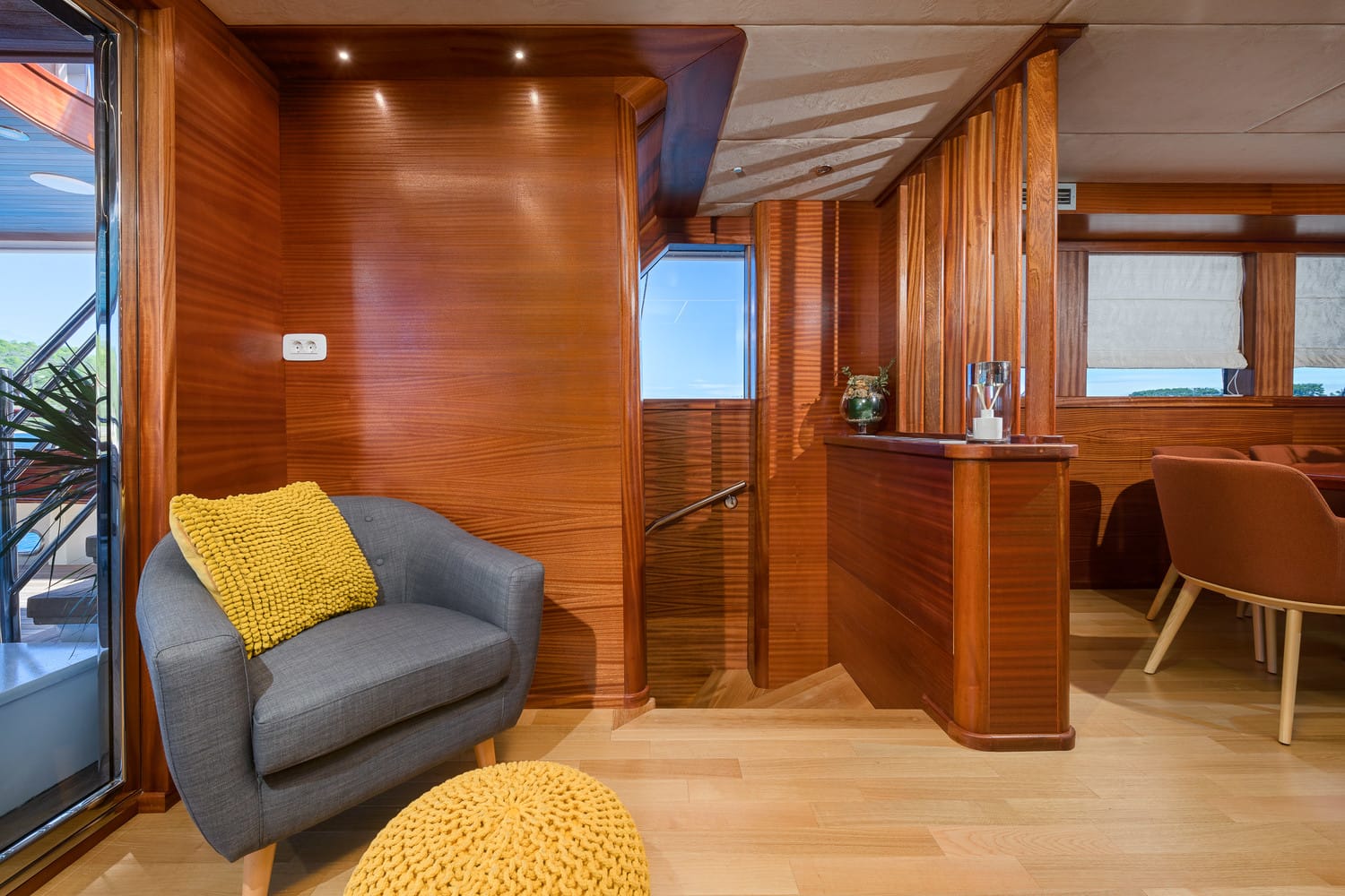 Son Mar Yacht Charter Interior