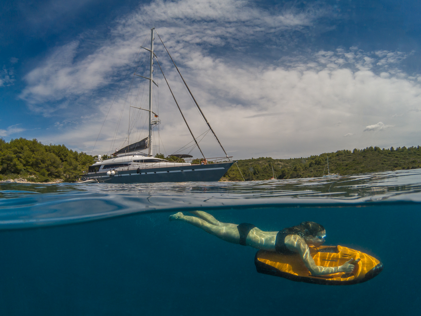 San Limi Yacht Charter Exterior