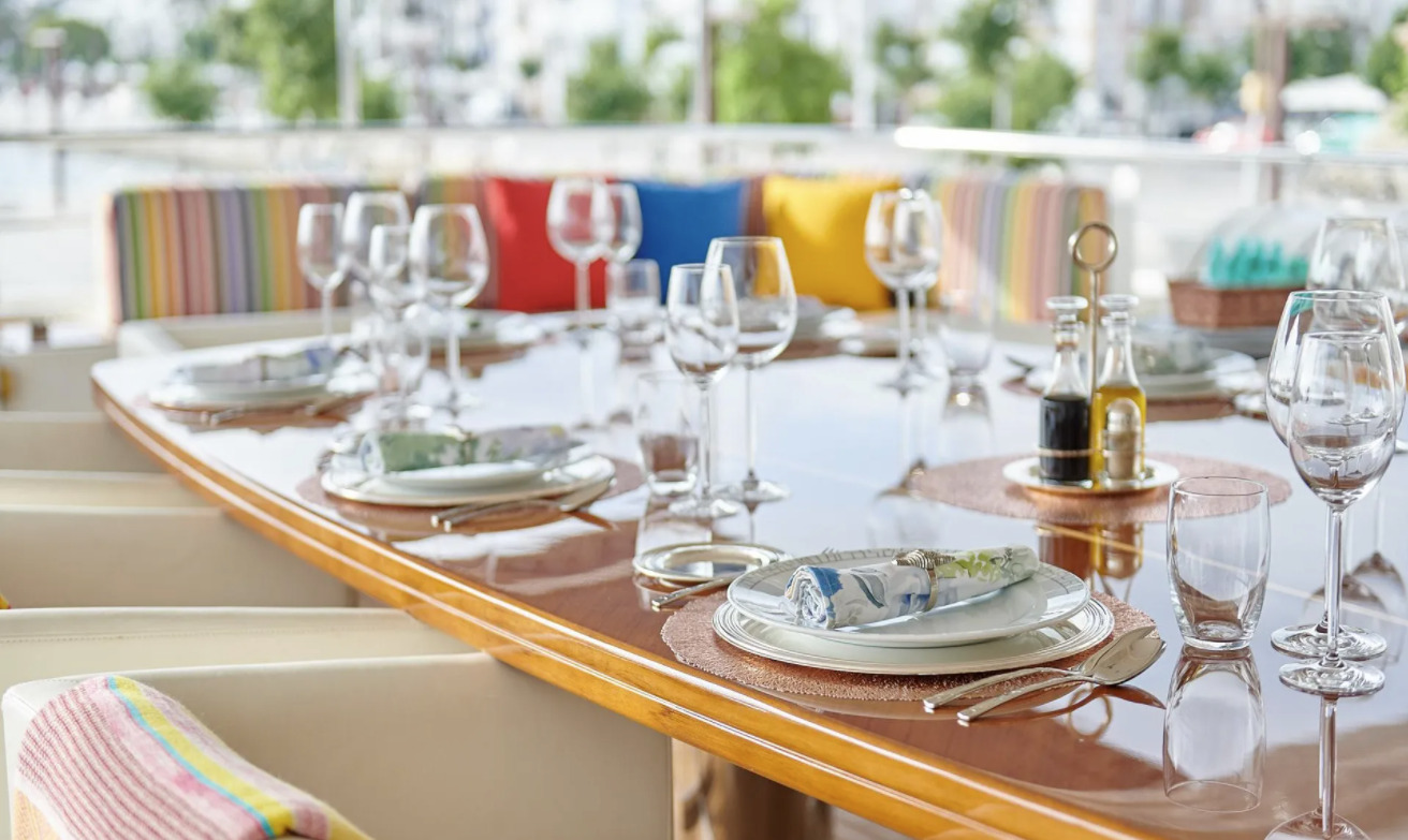 Noblesse Yachts