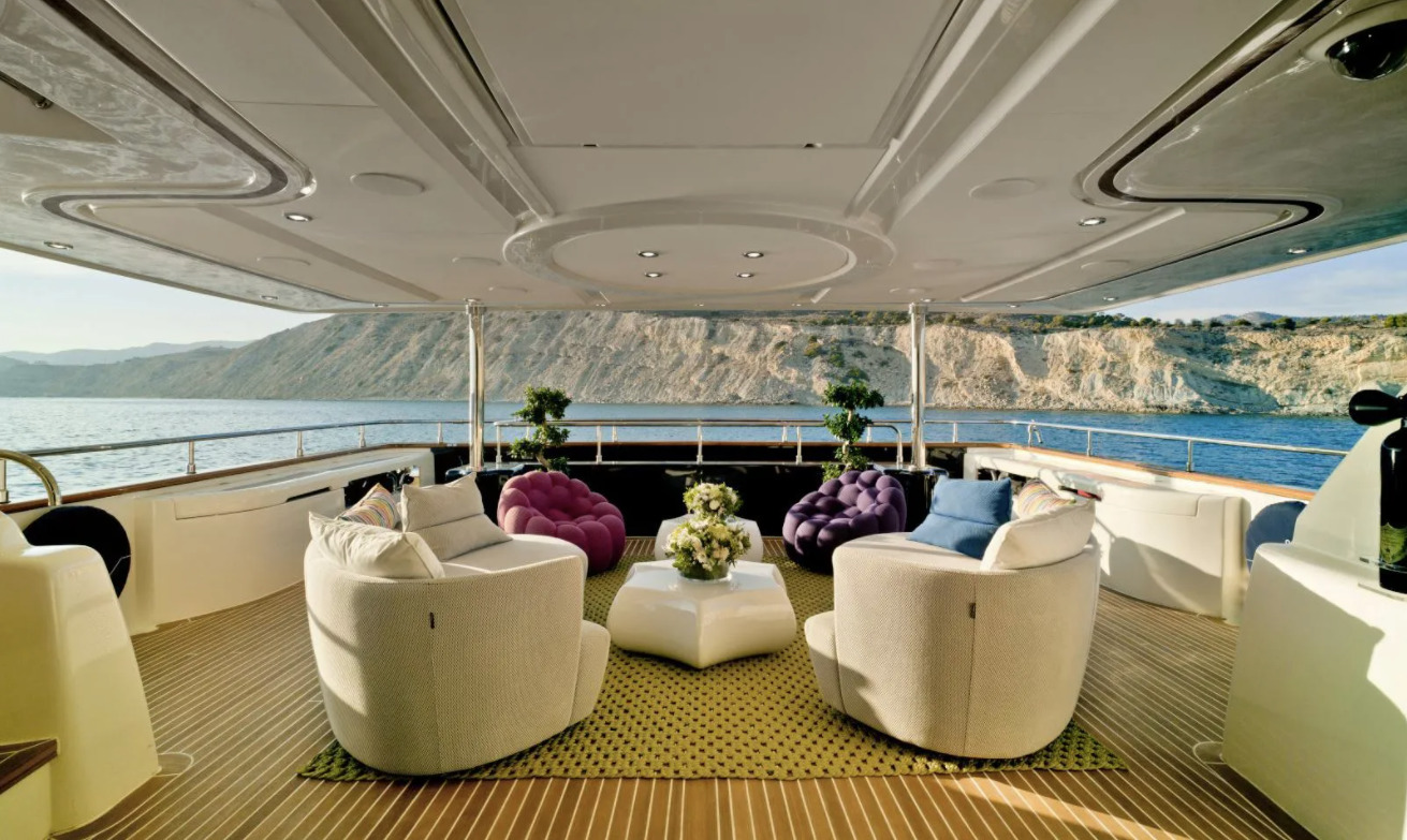 Noblesse Yachts