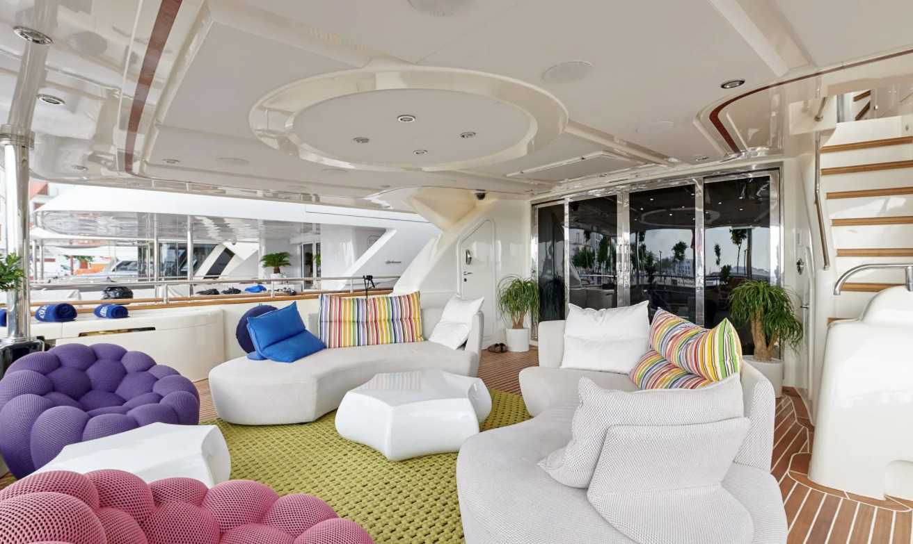 Noblesse Yachts