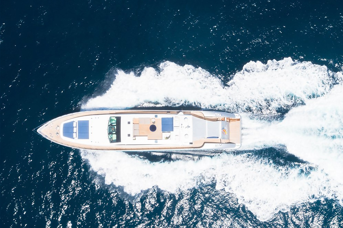 Yacht Blue Jay