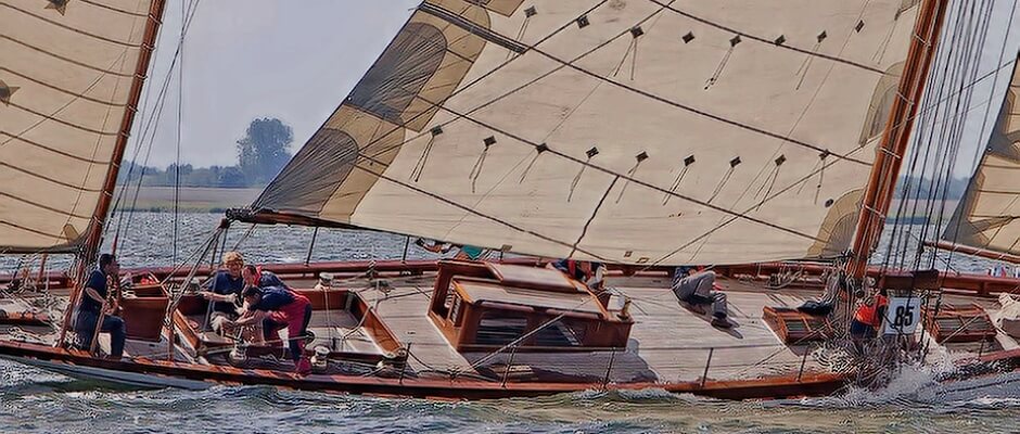 Noblesse Yachts