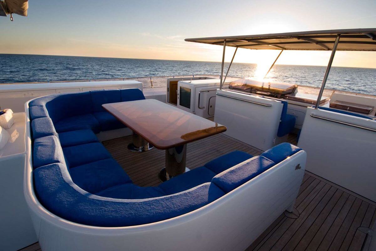 Yacht Alcor