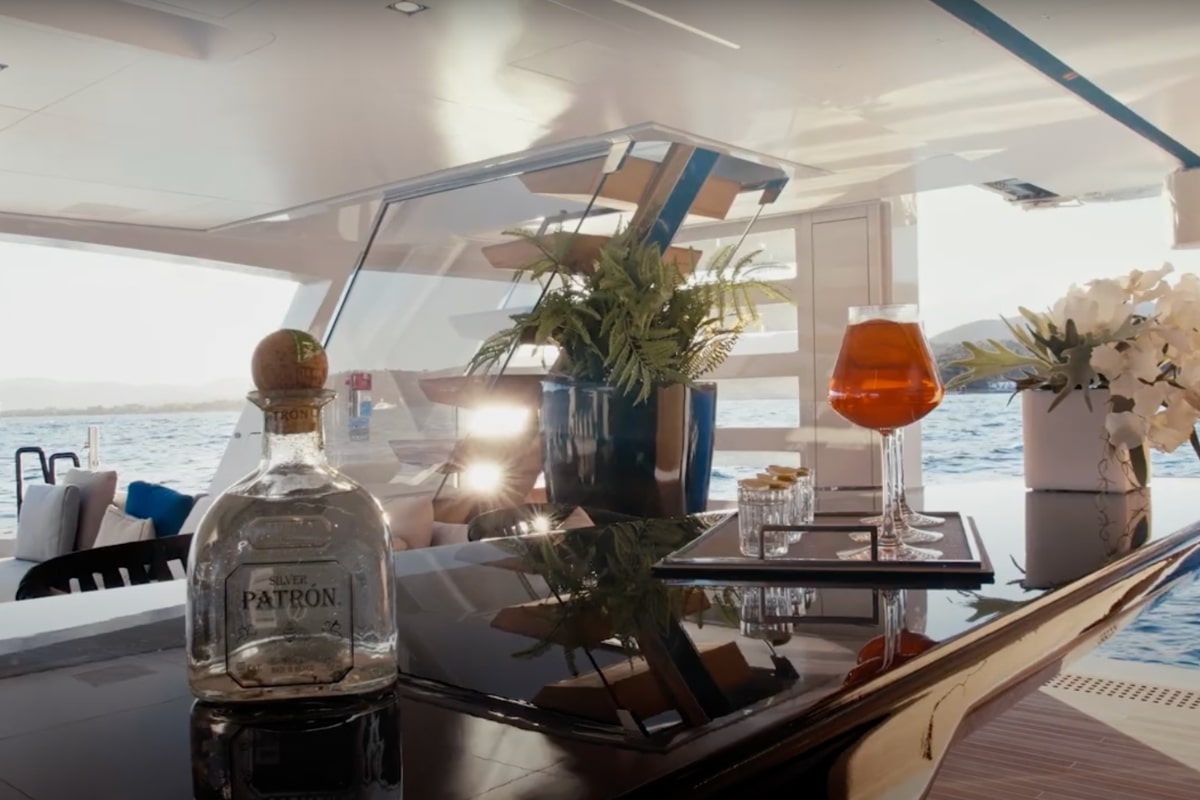 Yacht LEL