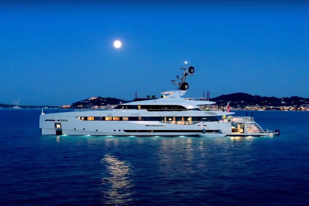 Yacht LEL