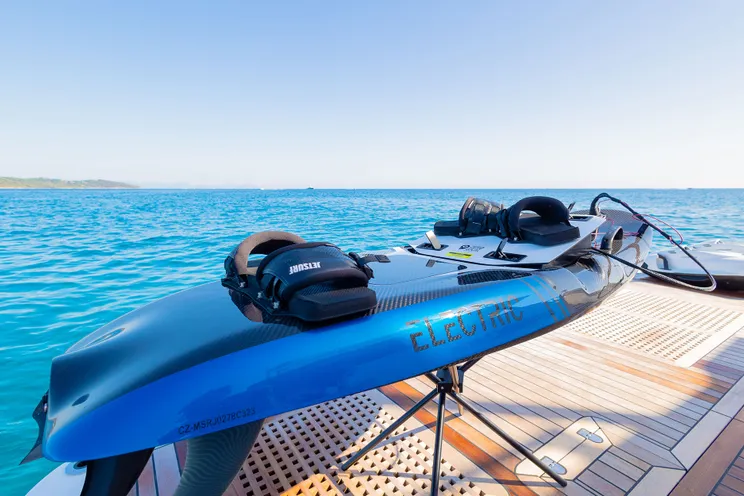 Yacht Watermachine