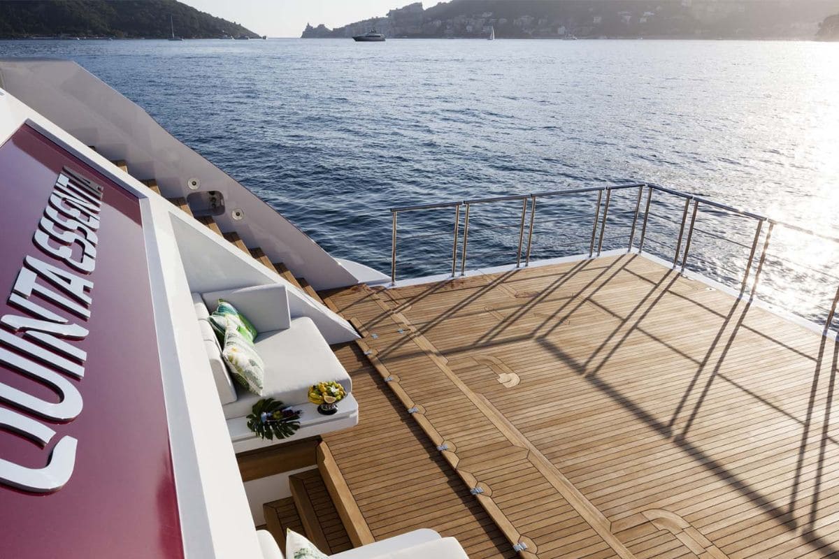 Yacht Quinta Essentia for Charter with Noblesse Yachts